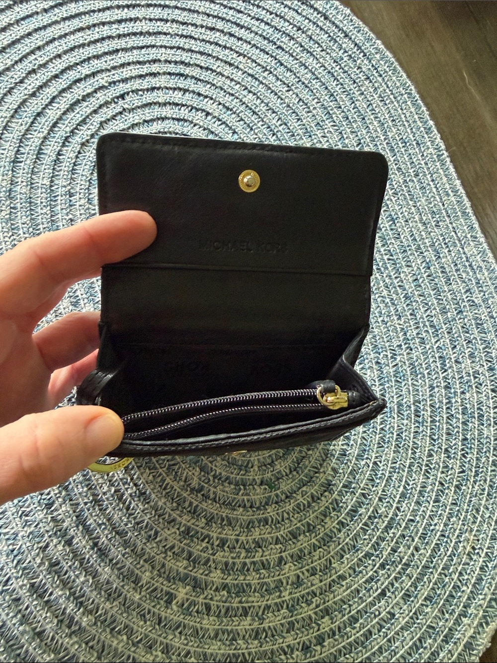 Michael Kors Black Wallet Keyring with Gold Logo Plate - Picture 3 of 5